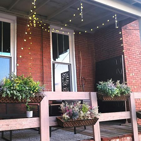 Chic Dowtown Escape-Walk To Shops & Dining - Oh Amish Country Millersburg Eksteriør bilde